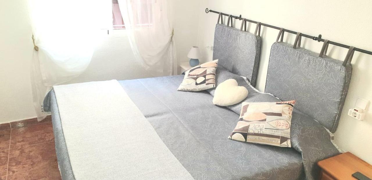 Apartamento Los Gases Torrevieja Kültér fotó